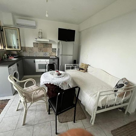 Malamo Apartment Ampelo Екстериор снимка